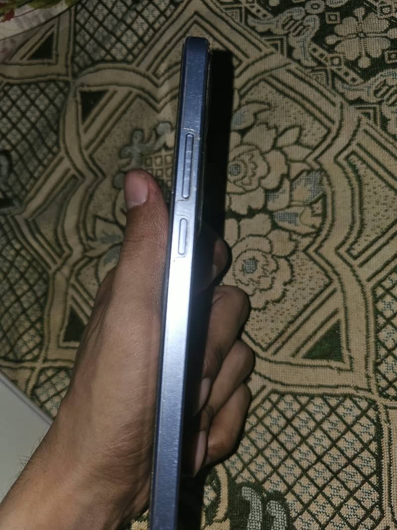 OPPO Reno11 4