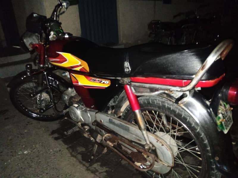 CD 70 bike 3