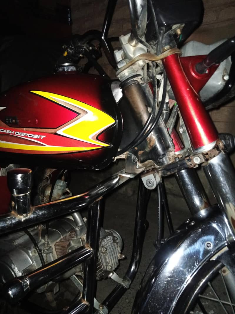 CD 70 bike 6