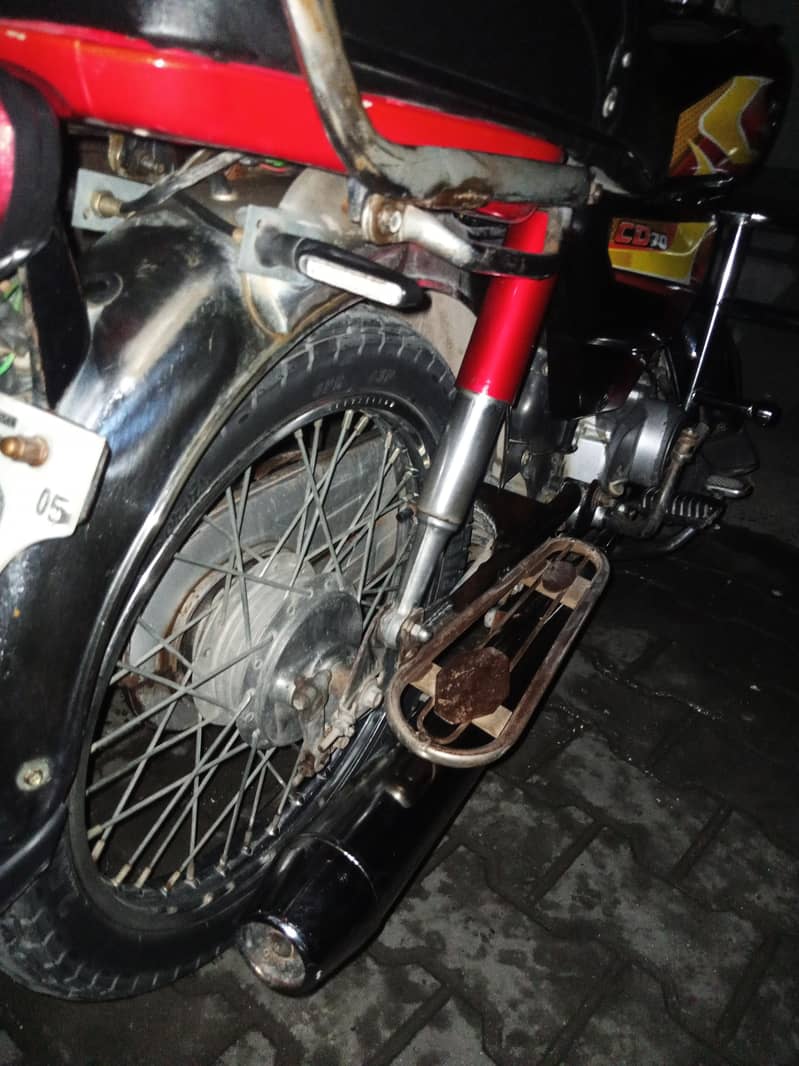CD 70 bike 8