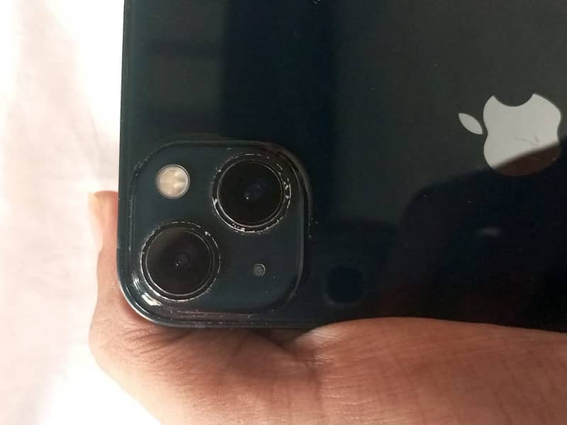 Apple iPhone 13 1