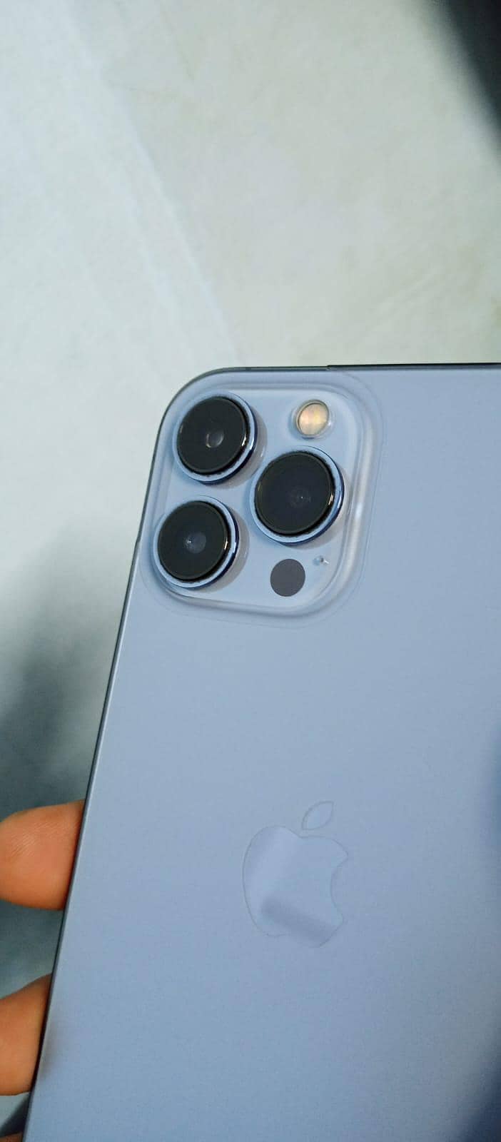 Apple iPhone 13 Pro Max 3