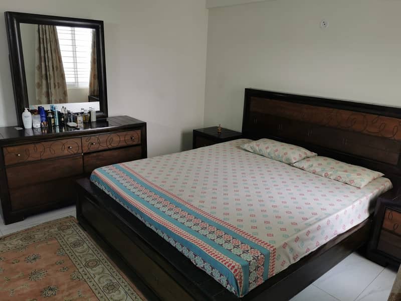 1xbed and dressing  Table( imported) 0