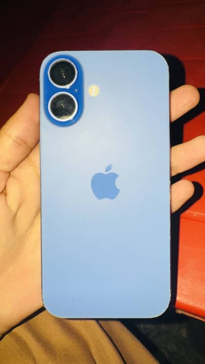 Apple iPhone 16