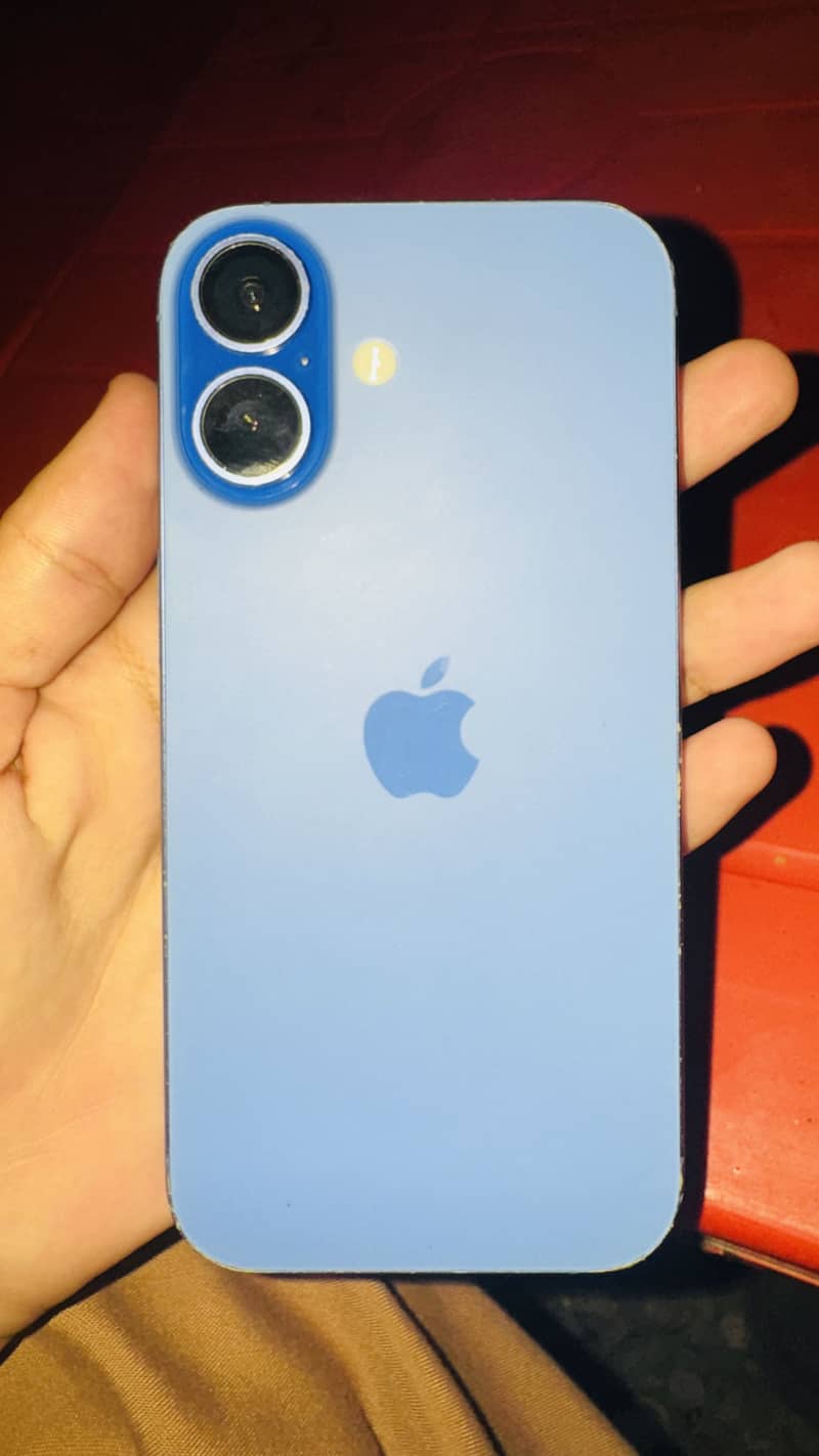 Apple iPhone 16 0