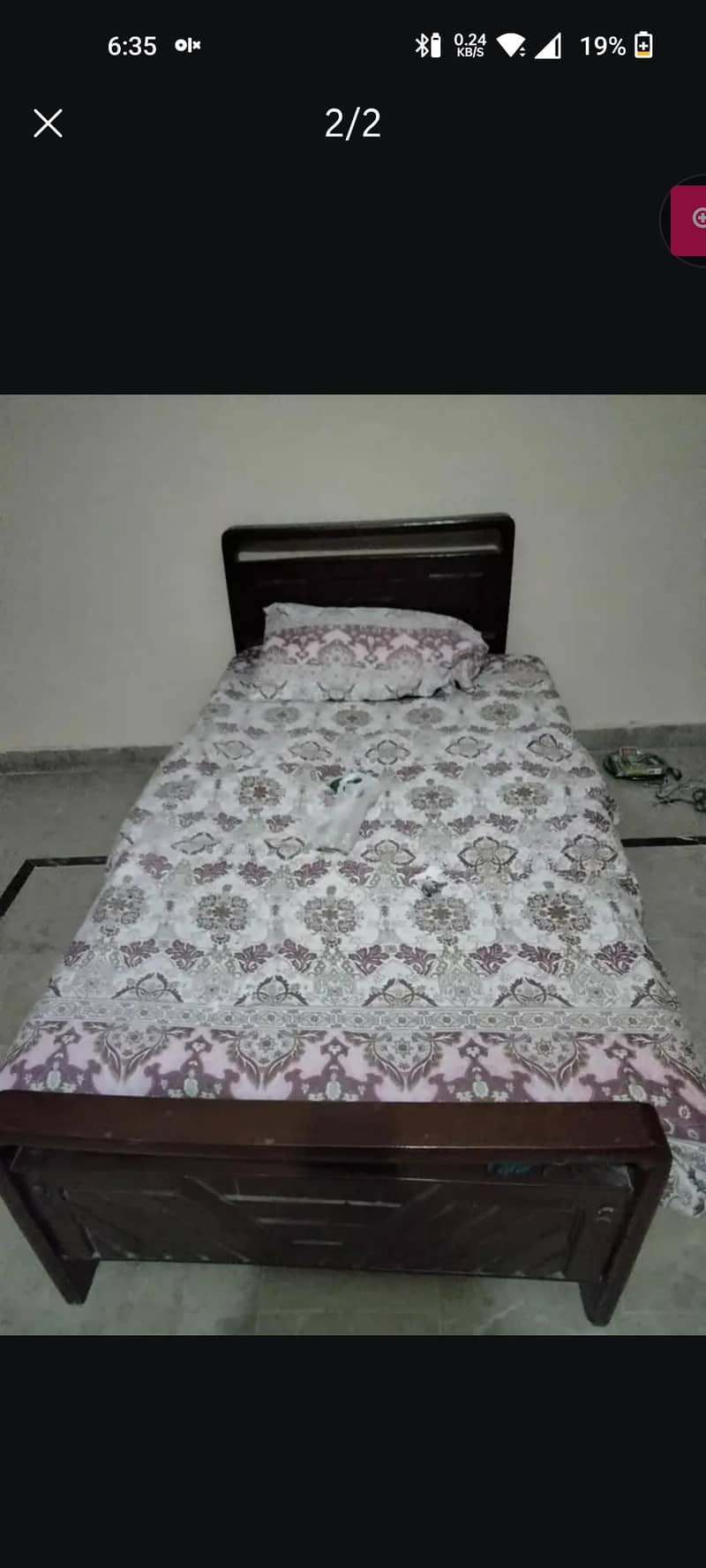 single bed without matress 1