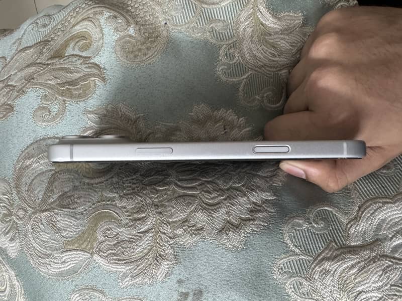 Apple iPhone 17 Pro Max 1