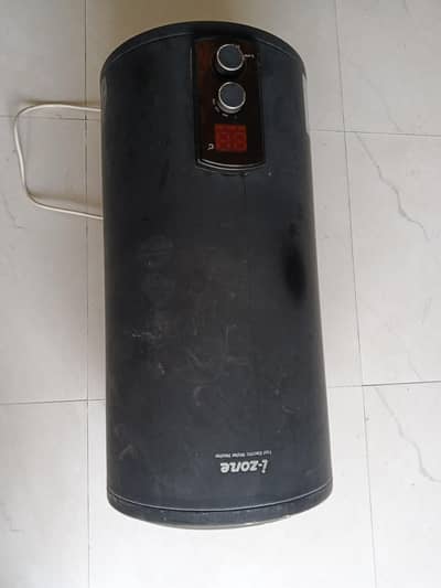 Izone instant water geyser