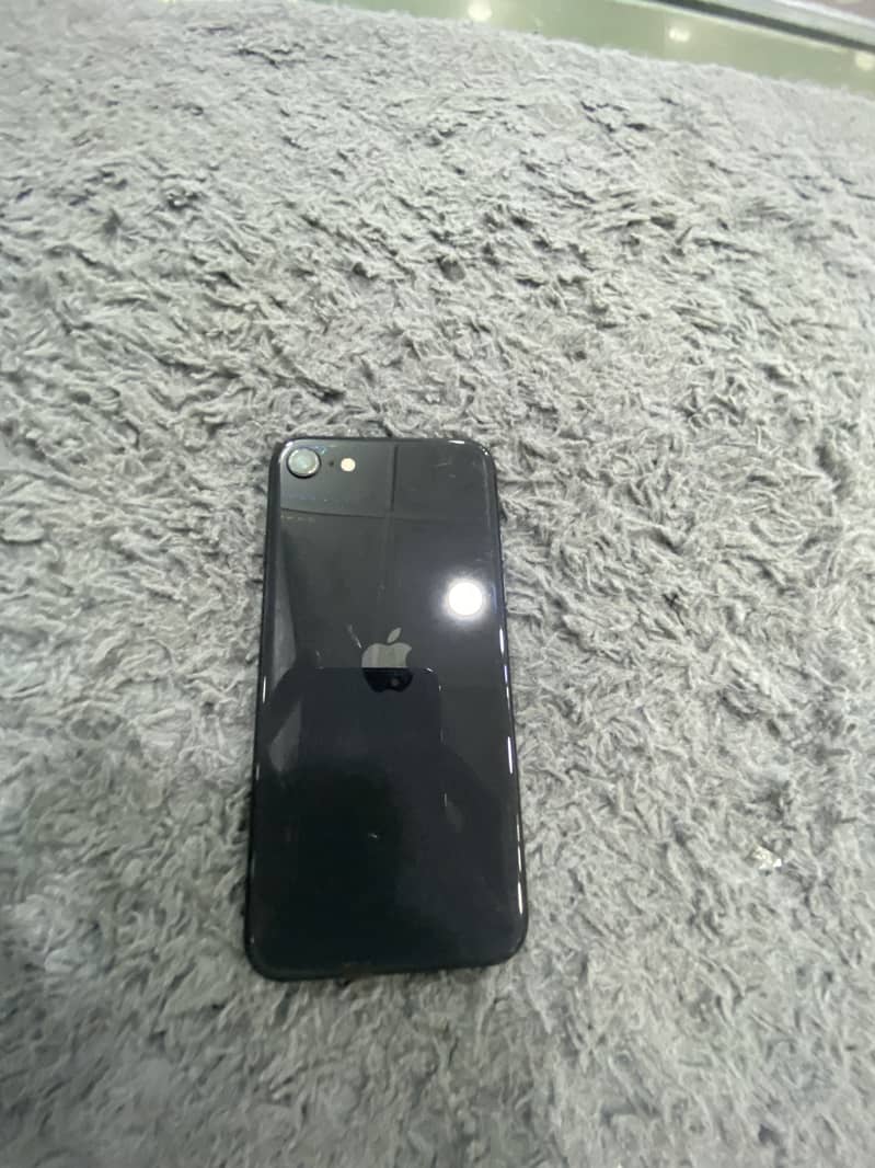 iPhone SE Pta 1