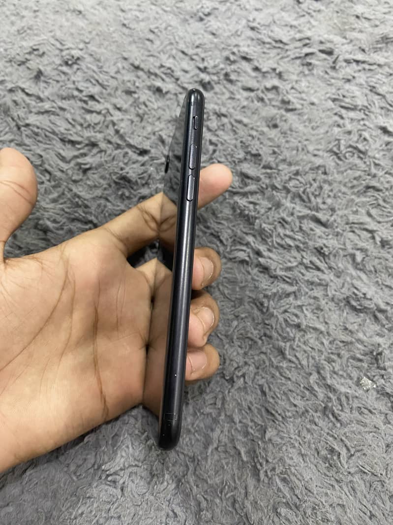 iPhone SE Pta 3