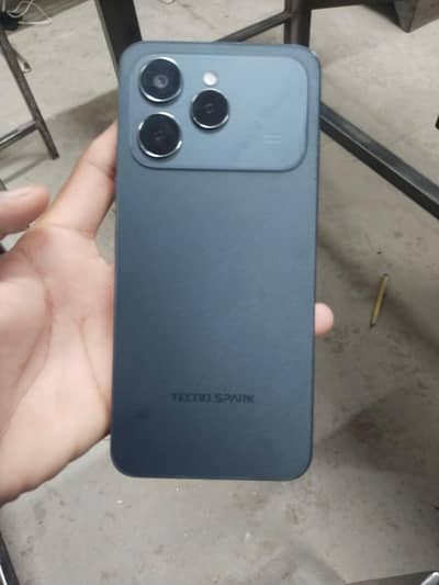 Tecno Spark 40
