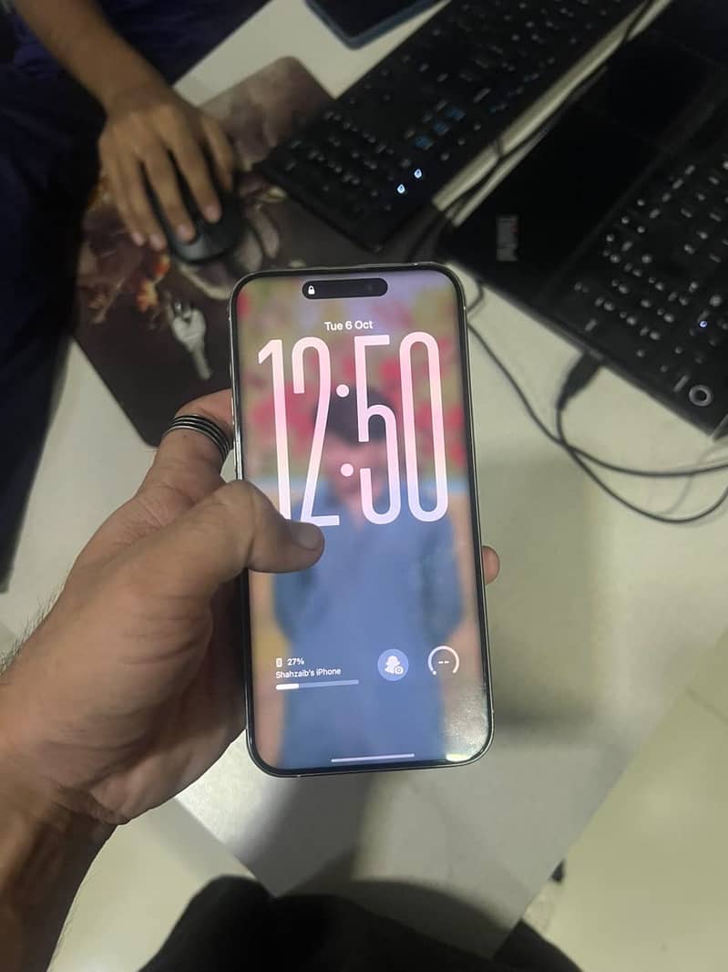 Apple iPhone 15 Pro Max 1