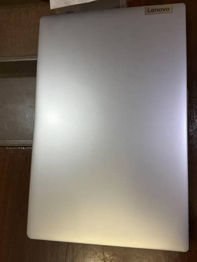 Model Lenovo IdeaPad Slim 3 15IRH8