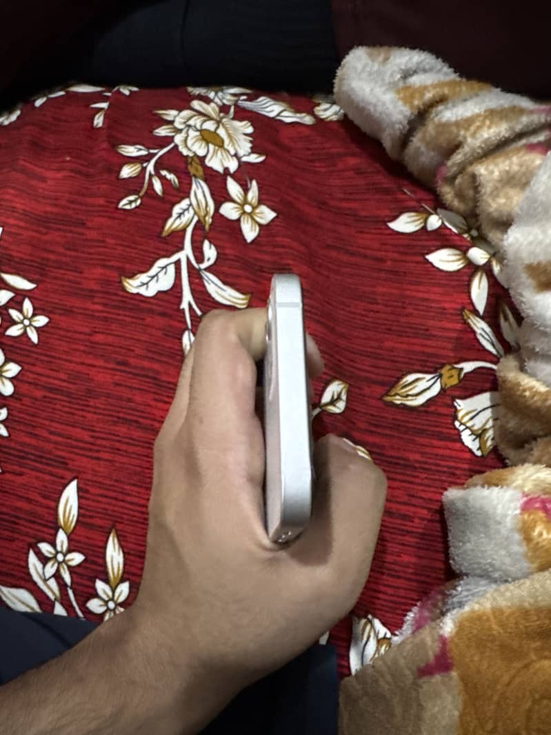 Apple iPhone 12 2