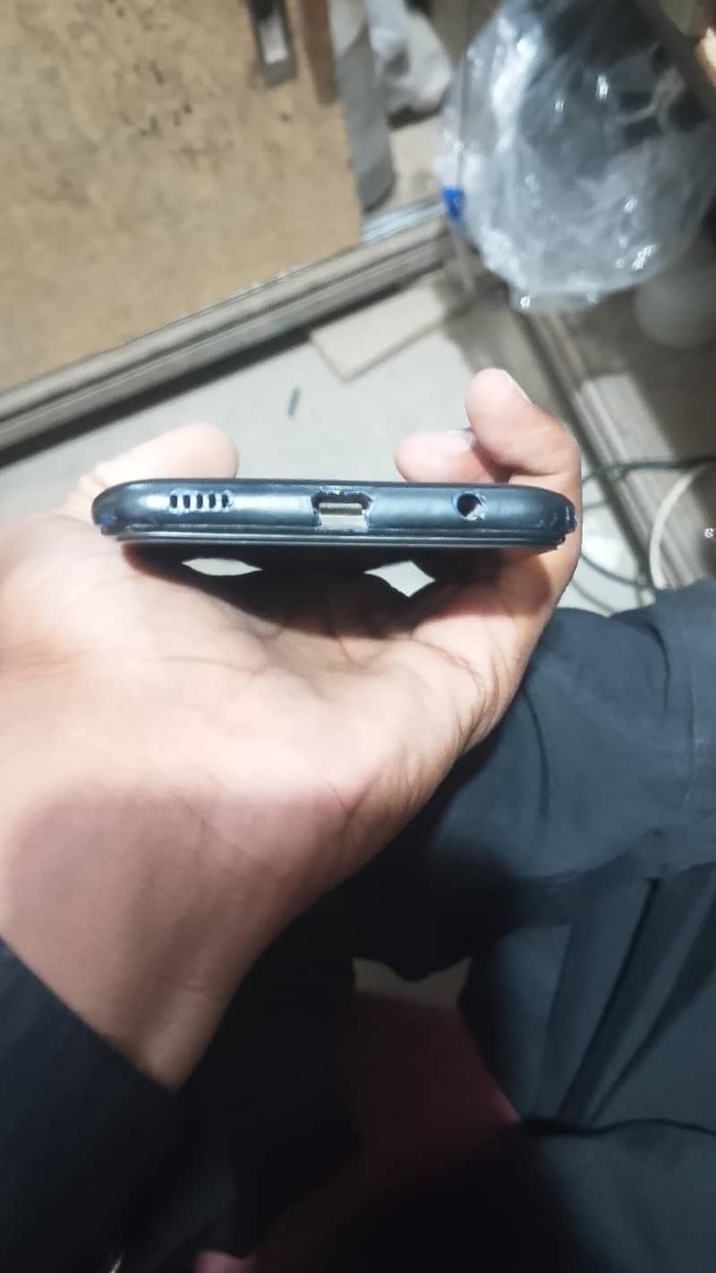 Samsung Mobile A02s 7