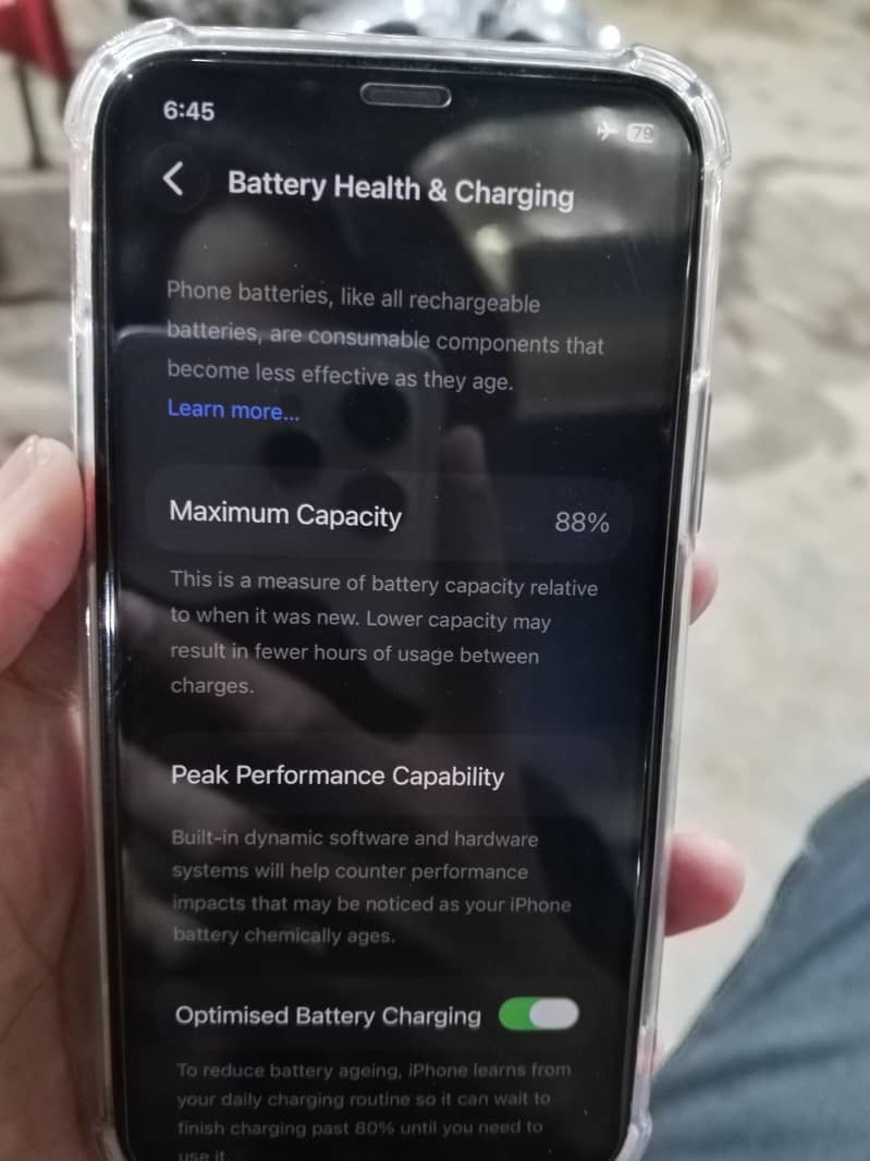 Apple iPhone 11 Pro 4