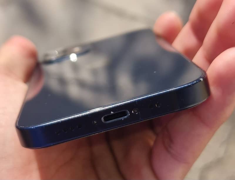 Apple iPhone 12 mini 1