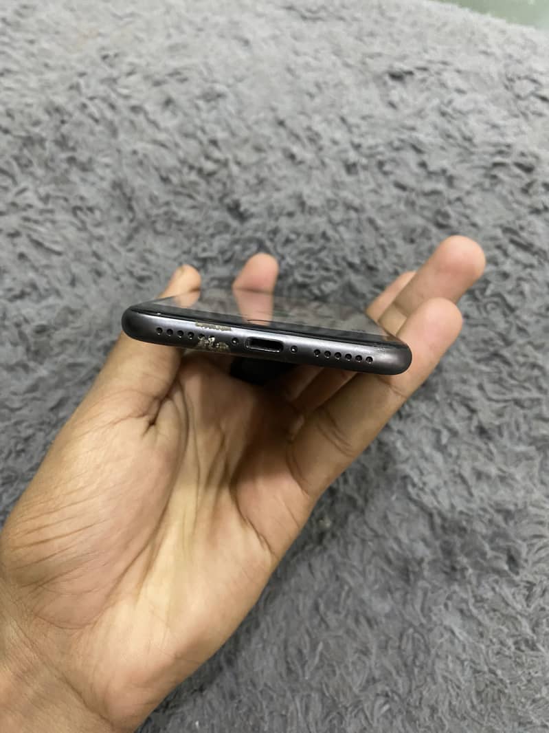 iPhone 8 sim time 2