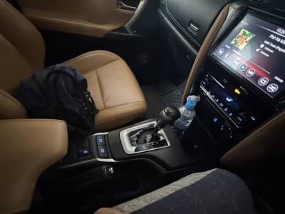 Toyota Fortuner V 2021