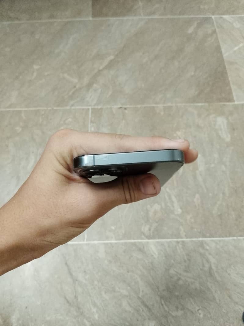 Apple iPhone 12 Pro 3