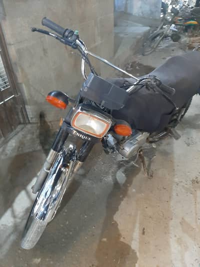 Unique 125 urgent sale