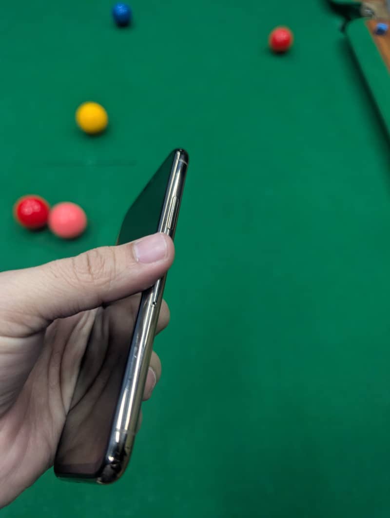 Apple iPhone 11 Pro 0