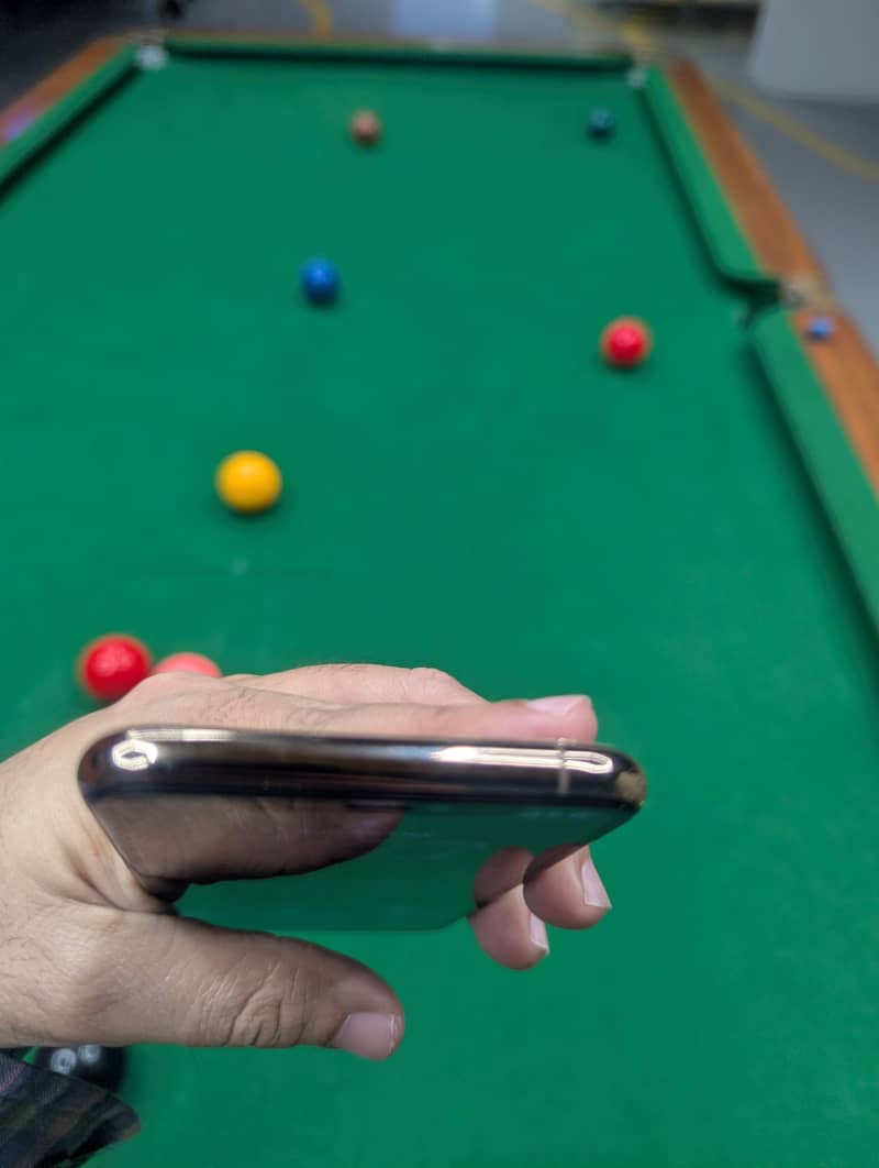 Apple iPhone 11 Pro 3