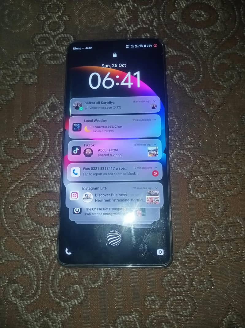 Vivo V40e 0