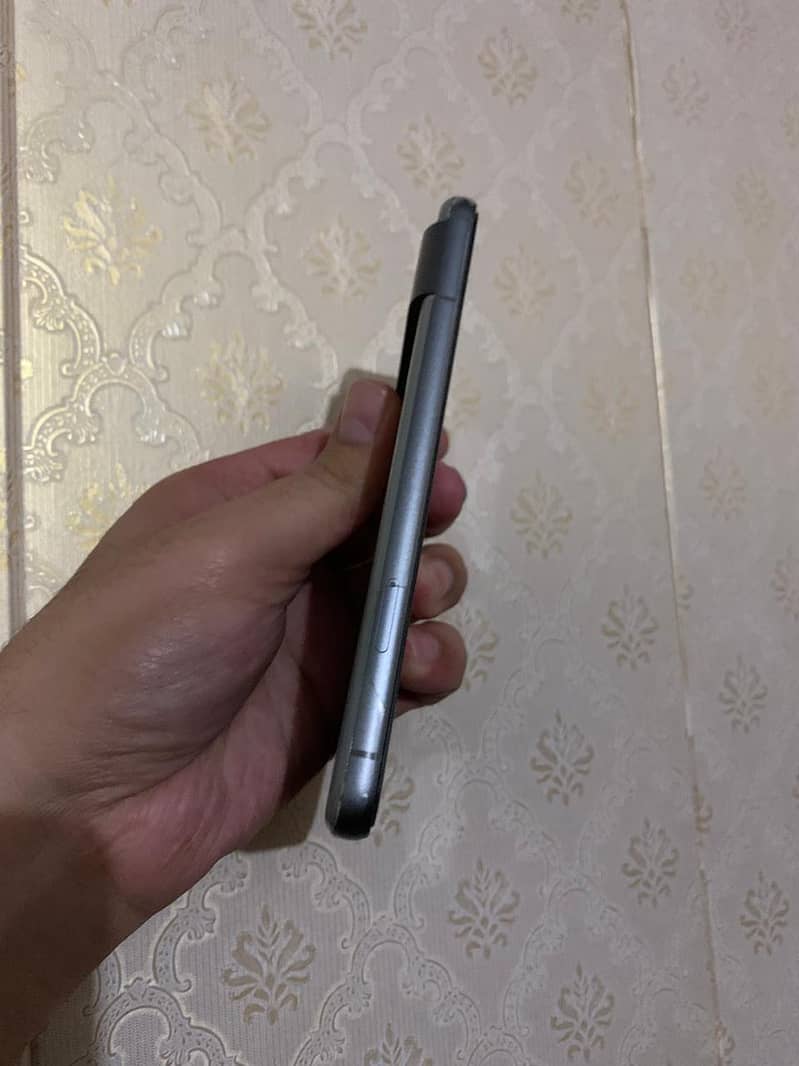 Google Pixel 8 3