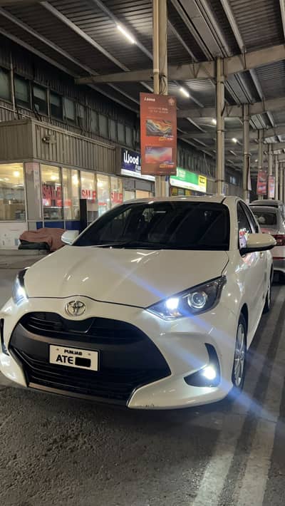 Toyota Yaris X hatchback 2021/2024