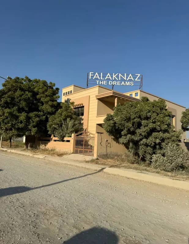 PLOT IN FALAKAZ DREAMS ,MEMON GOTH 0