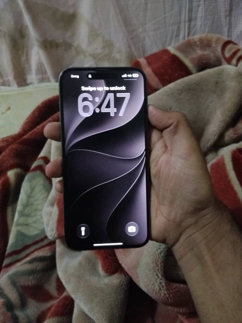 Apple iPhone 15 Pro Max 2
