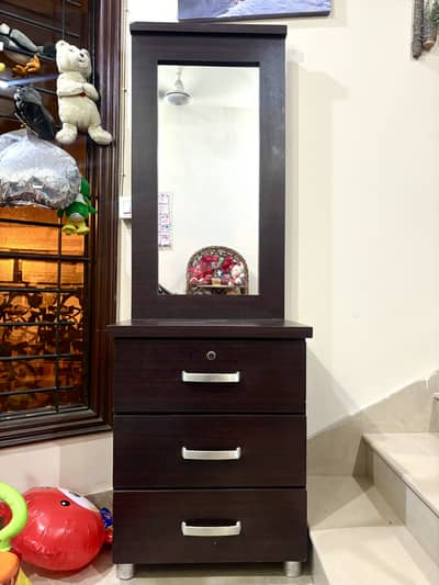 Dressing table for sale