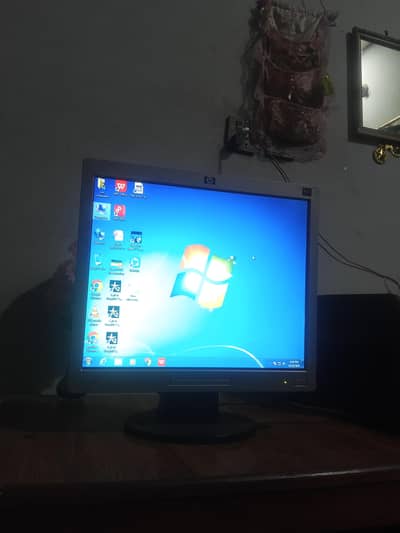 Good condition Less used computer! price Kam hojay gi
