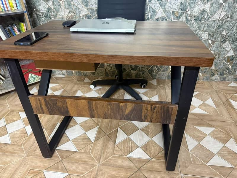 study table with chair 1