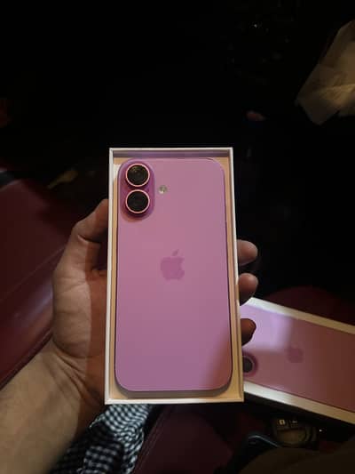 Apple iPhone 16