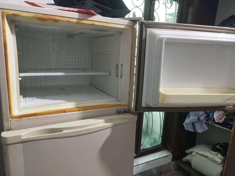 Dawlance refrigerator 1