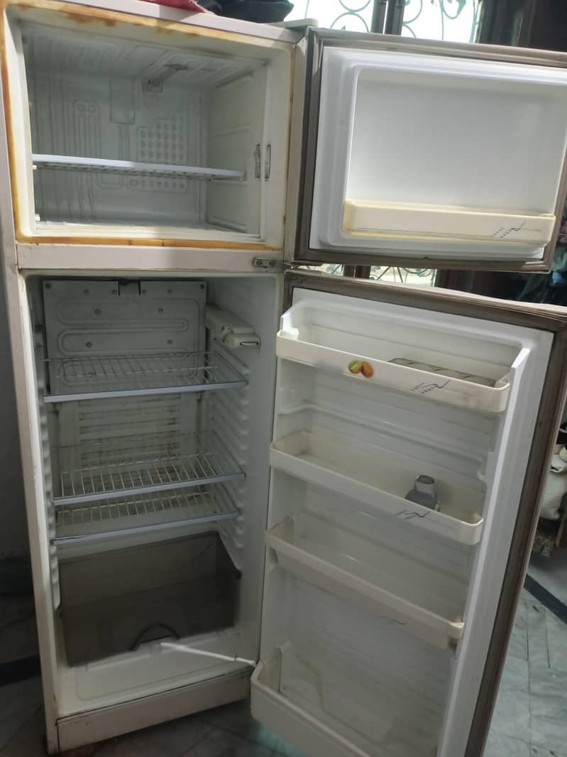 Dawlance refrigerator 5