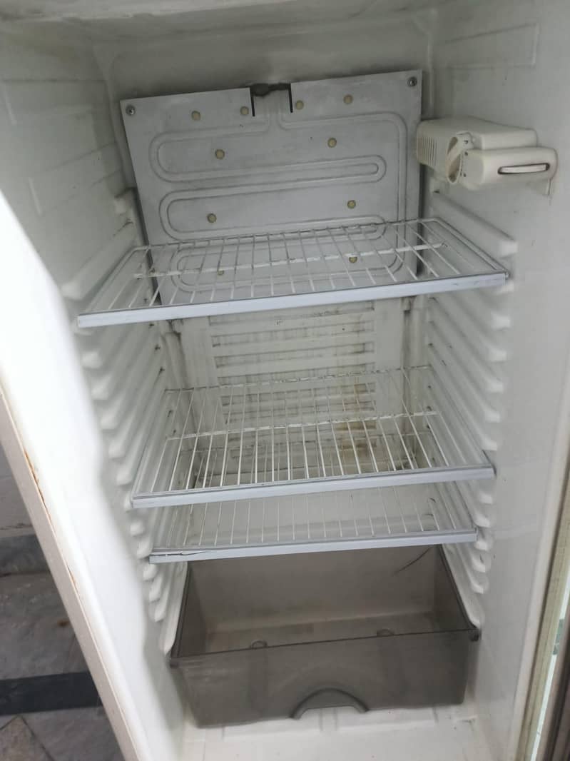 Dawlance refrigerator 8