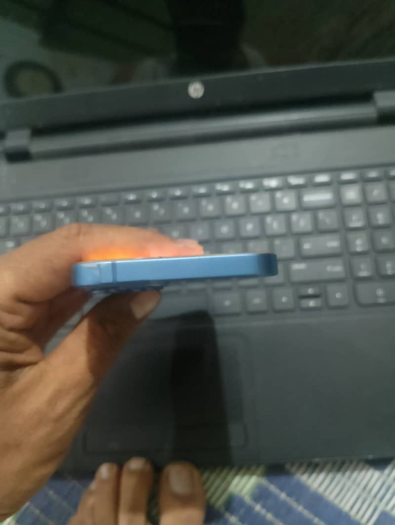 Apple iPhone 13 6