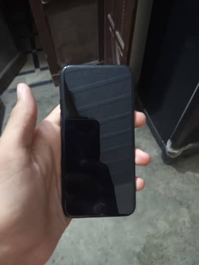 Apple iPhone 7