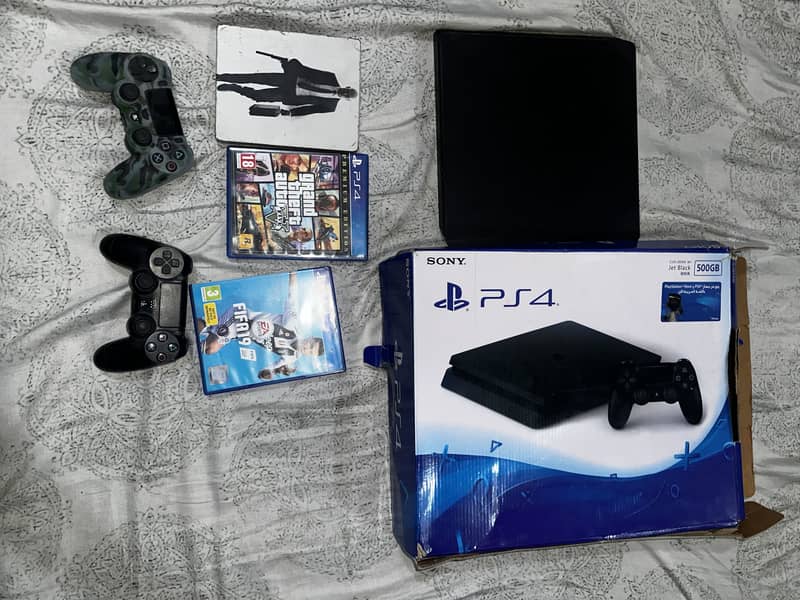 PS4 Slim 1