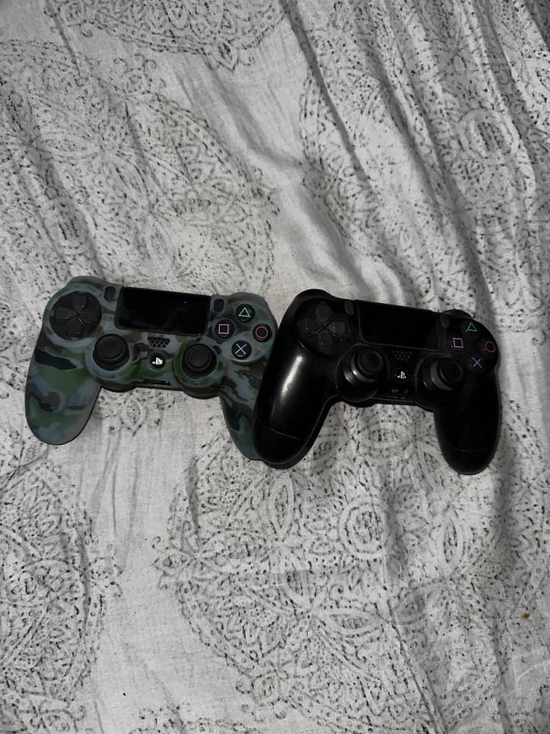 PS4 Slim 2