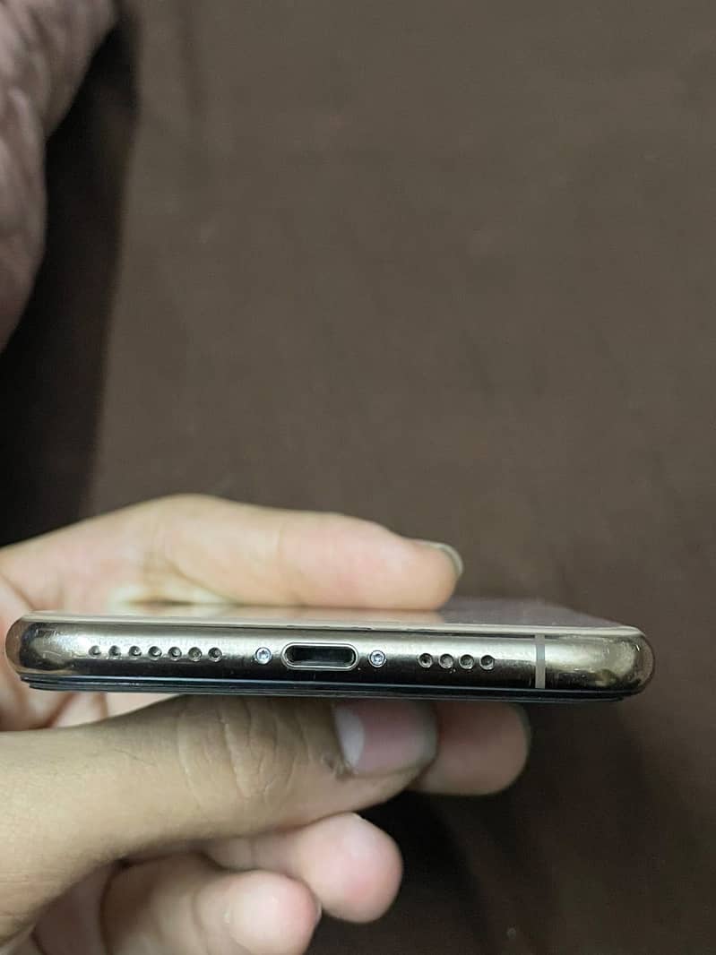iPhone XS Max 2