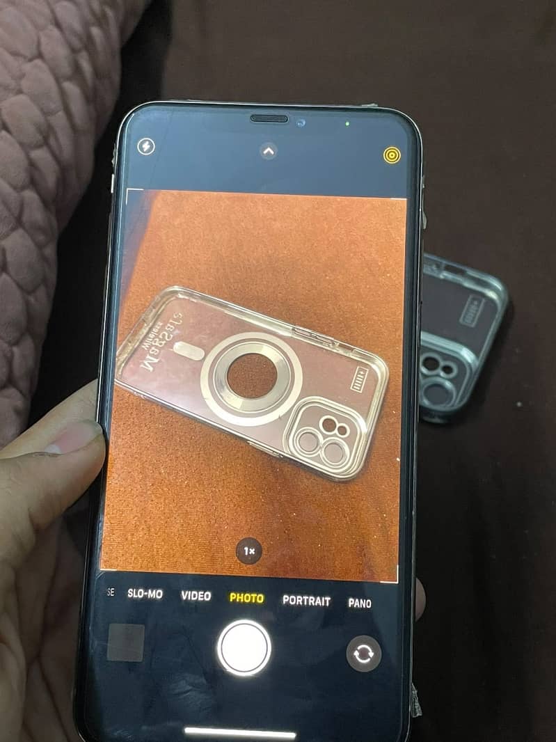 iPhone XS Max 5