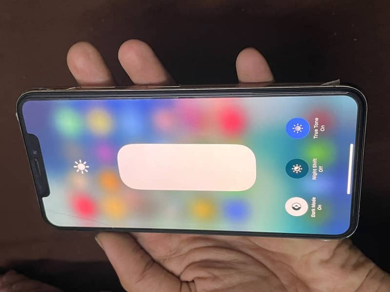 iPhone XS Max 7
