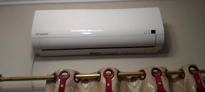 excellent condition of split AC Haier brand. . .