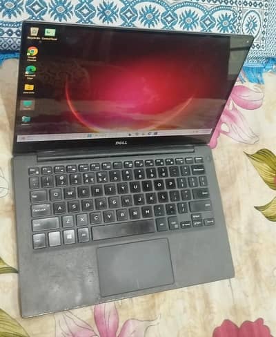 Dell XPS i7 5th Gen Laptop