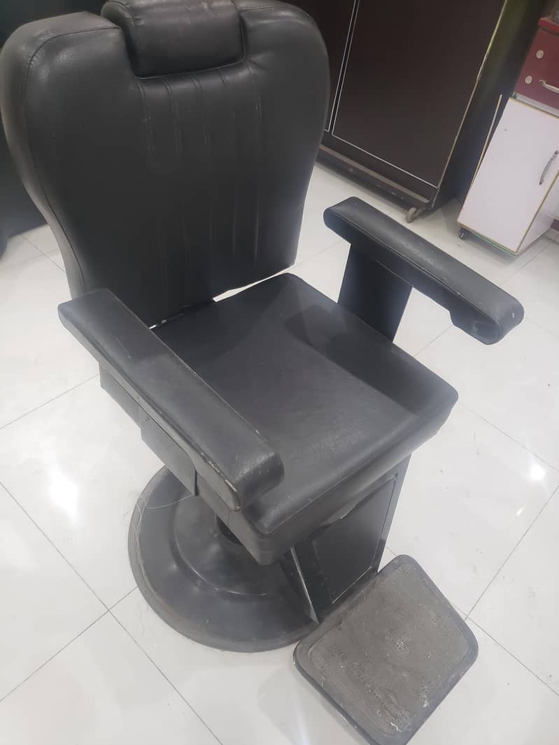 saloon chairs 2