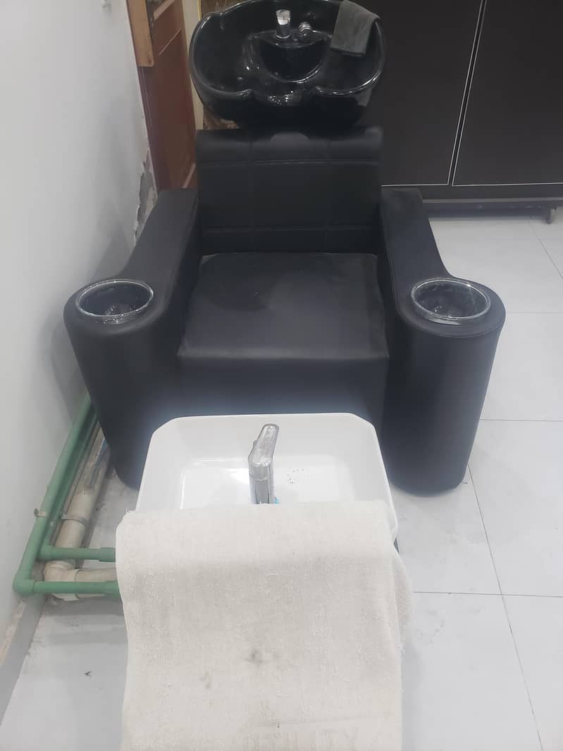 saloon chairs 7